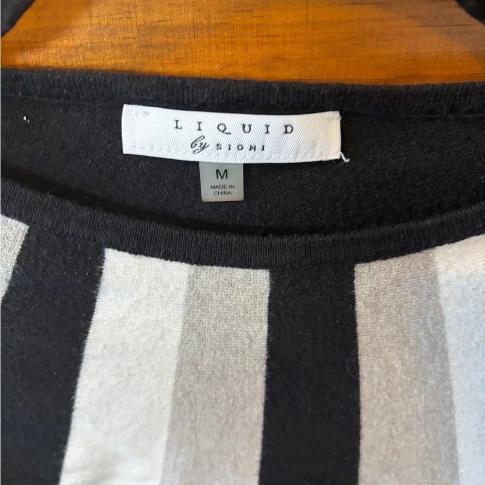 Sioni Monochrome Striped Blouse - Picture 3 of 4